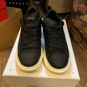 Alexander McQueen sneakers 37 cut slightly big , worn